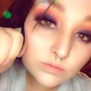 Meet your Posher, Dayna